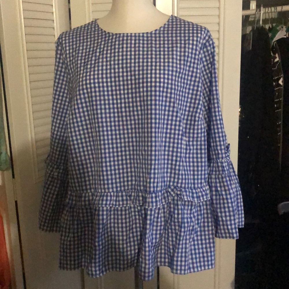Gingham peplum top w ruffle detail